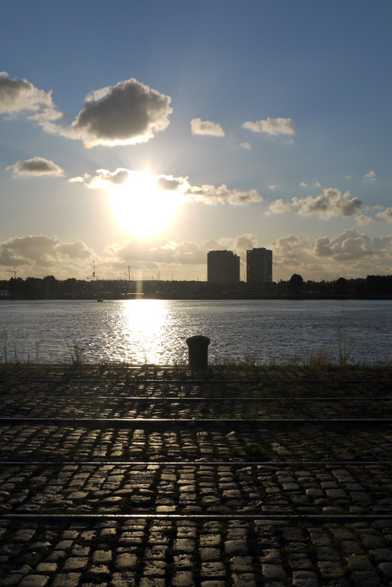 Antwerp, sunset on Scheldt, aug. 2014 Antwerp, sunset on Scheldt