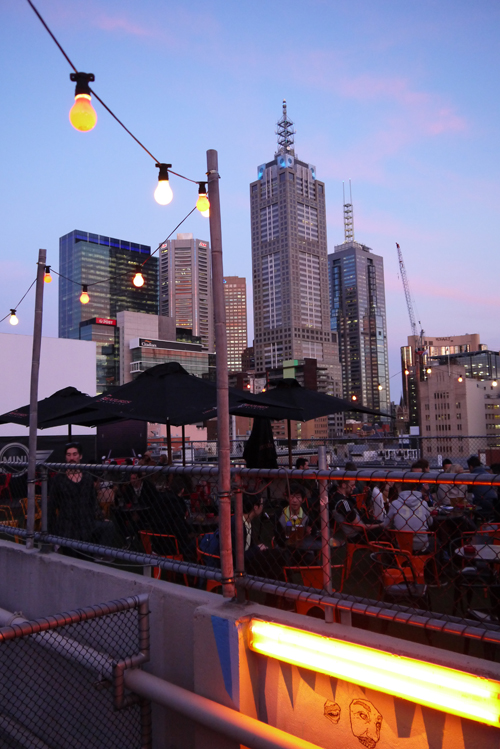 Melbourne_CurtinHouse_rooftop.jpg, avr. 2014 Melbourne_CurtinHouse_rooftop.jpg
